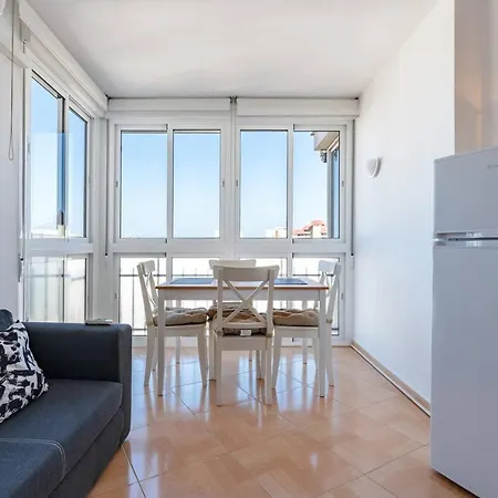 Estudio Vistas Al Mar Y A 5 Minutos De La Playa 아파트 *